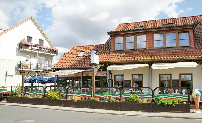 Hotel zur Brücke Greifswald Exterior foto